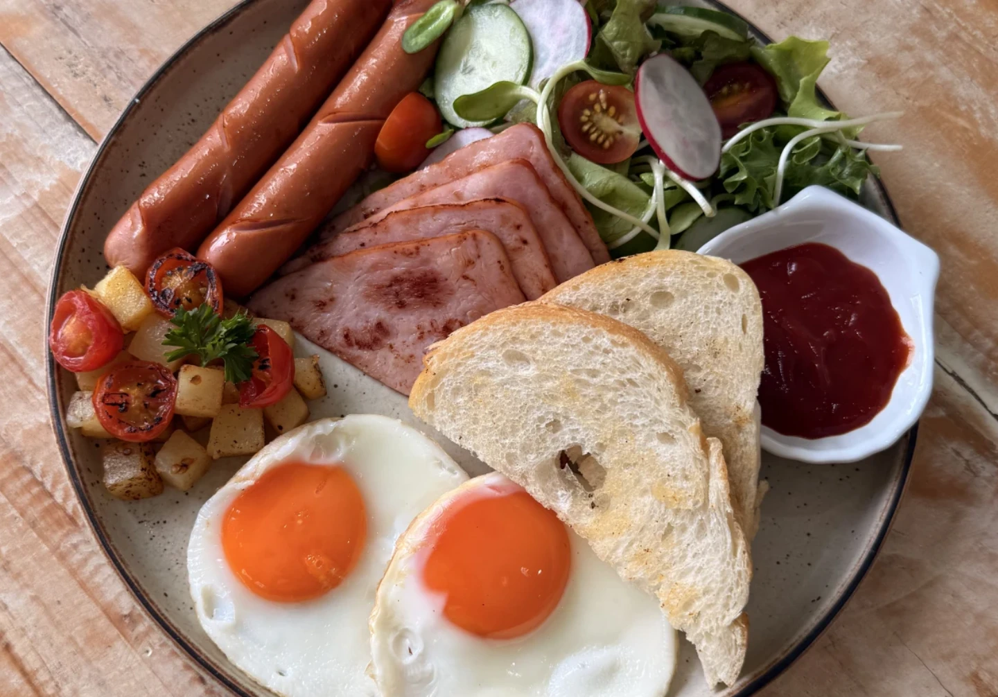 Big Breakfast — The Chu, Rawai