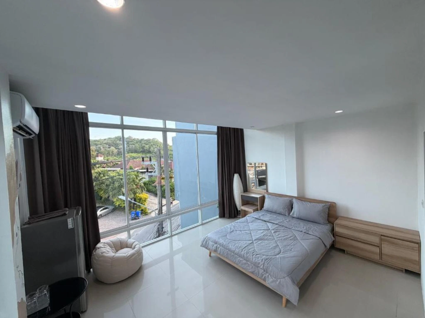 Room 3